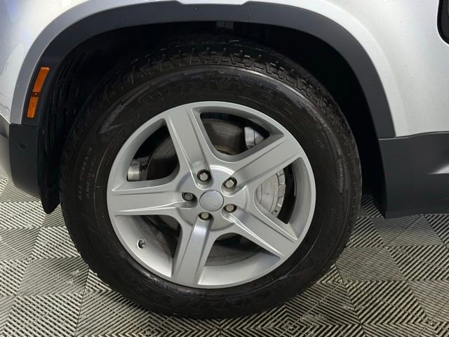 Used 2020 Land Rover Defender 110 SE image 15