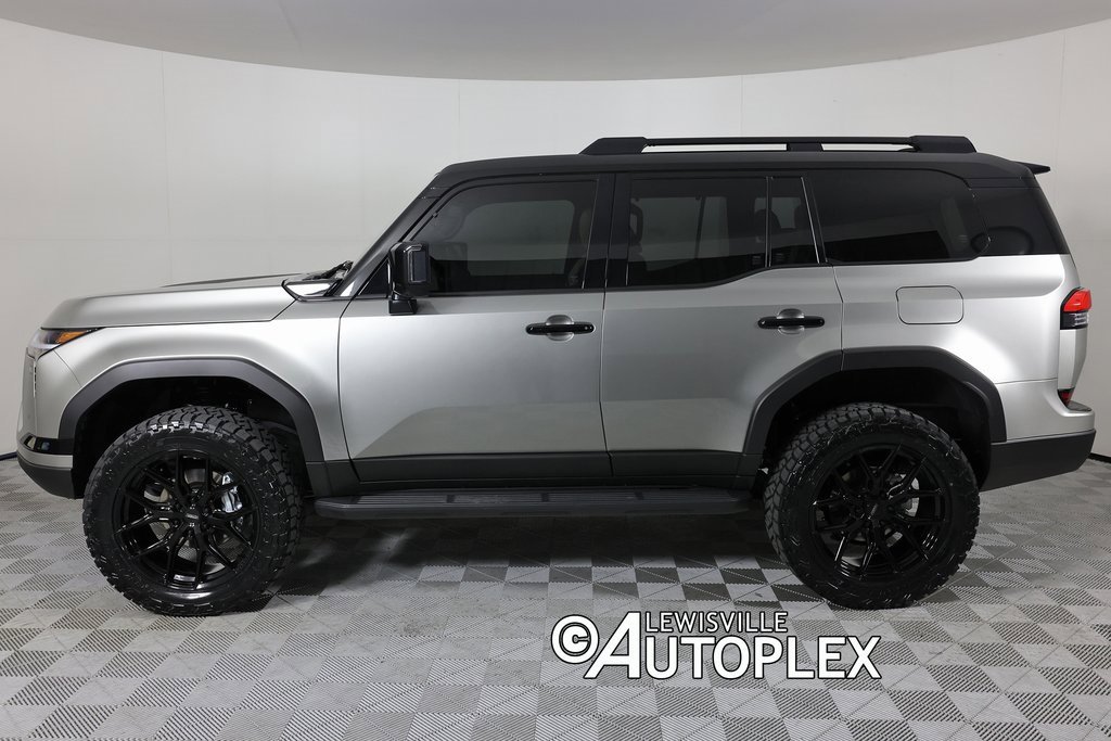 Used 2025 Lexus GX 550 image 9