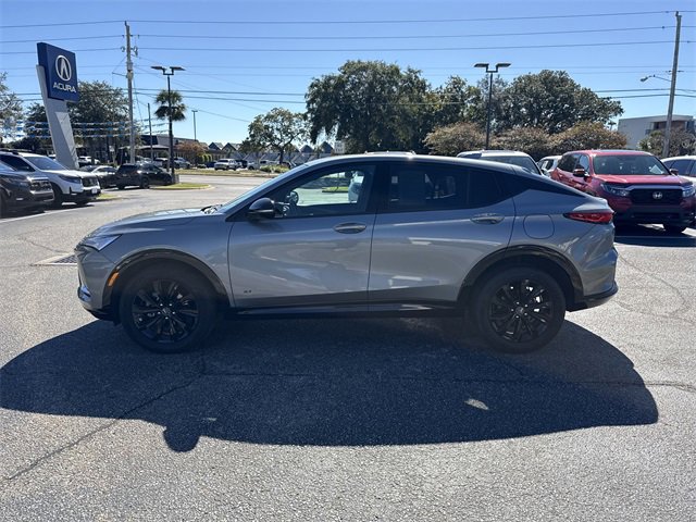 Used 2025 Buick Envista Sport Touring image 8