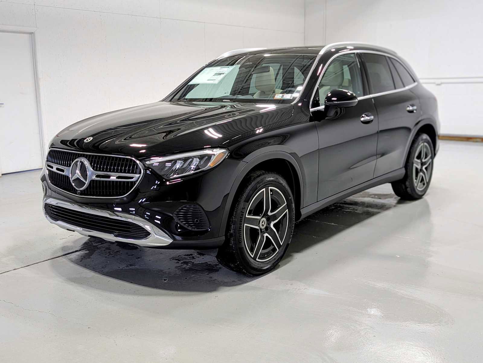 New 2026 Mercedes-Benz GLC 300 4MATIC image 1