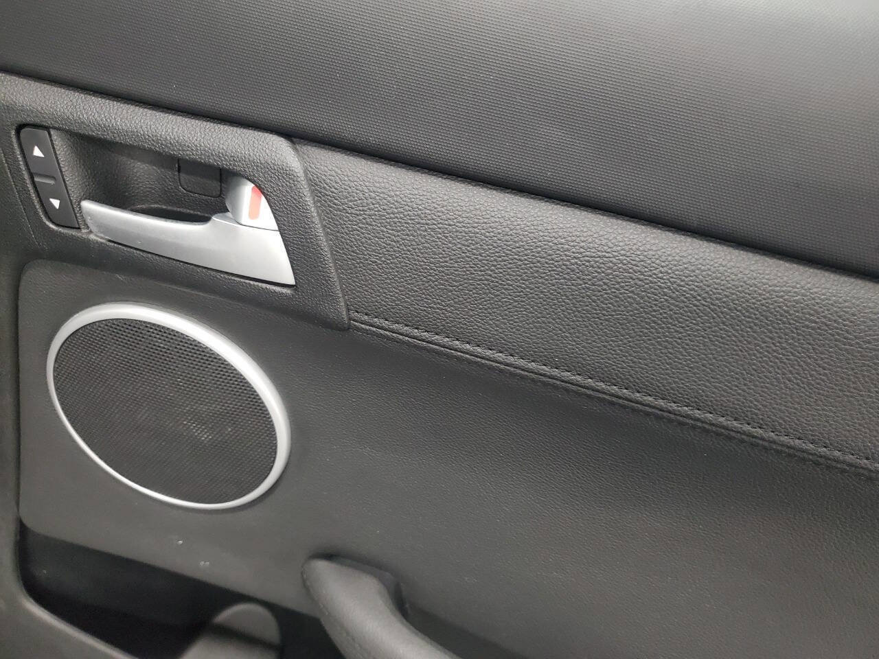 Used 2009 Pontiac G8 w/ Premium Package image 18