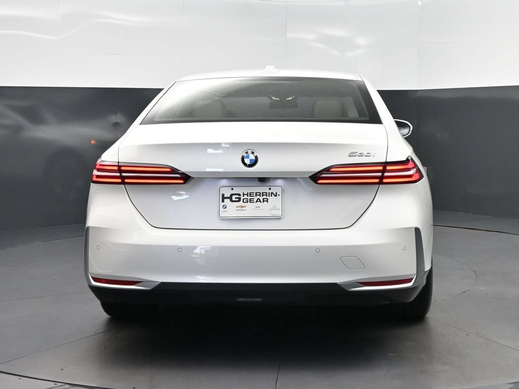 Certified 2026 BMW 530i RWD image 6