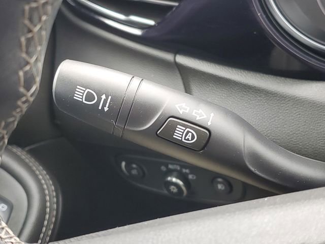 Used 2022 Buick Encore GX Select AWD/4WD image 14