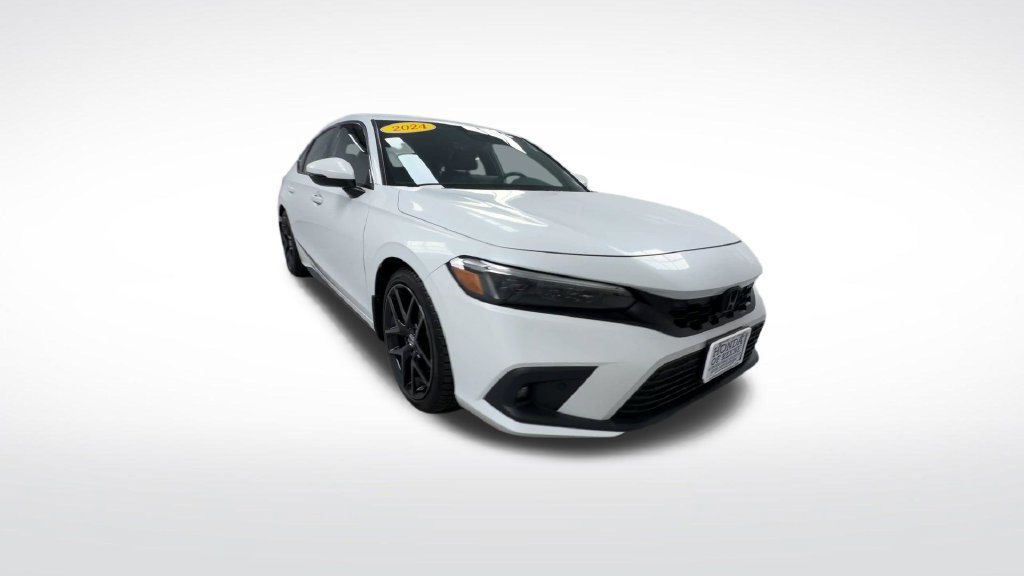 Used 2024 Honda Civic Sport Touring image 2