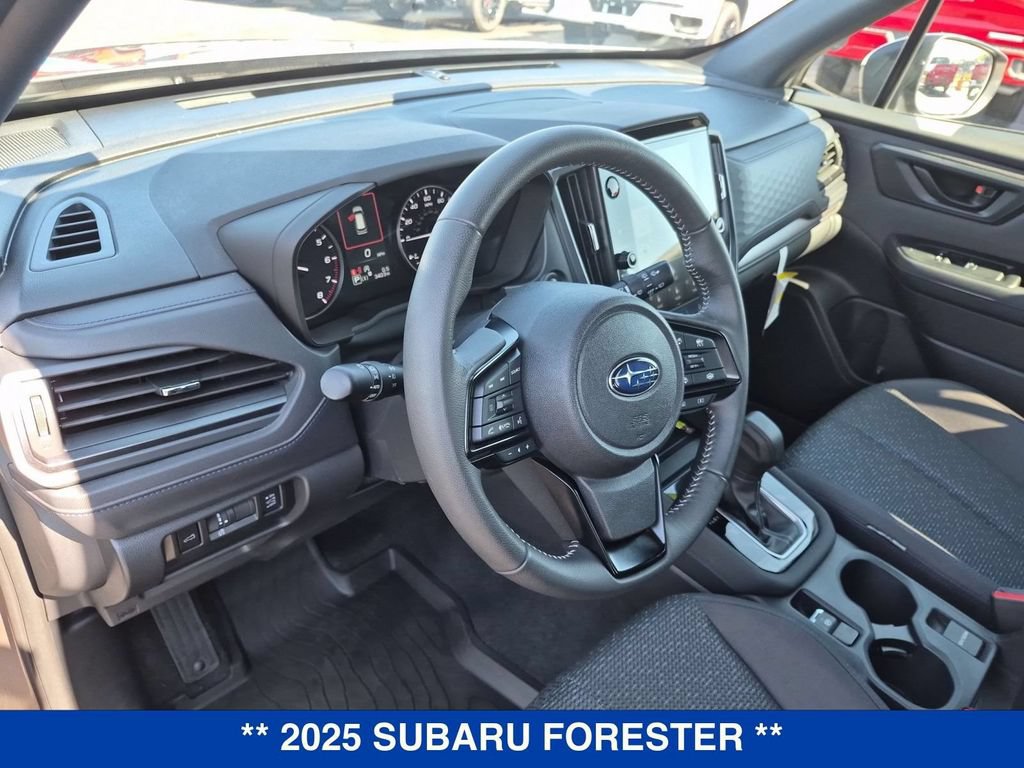 Used 2025 Subaru Forester Premium AWD/4WD image 12