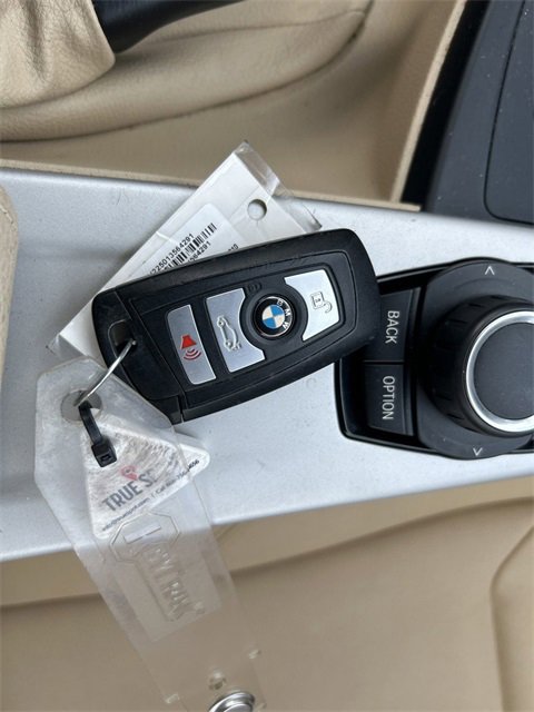 Used 2018 BMW 320i Sedan w/ Convenience Package image 35