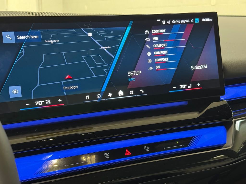 Used 2025 BMW M5 w/ Carbon Package image 40