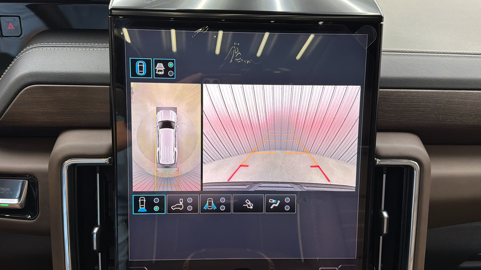 Used 2026 GMC Yukon XL Denali Ultimate w/ LPO, Floor Liner Package AWD/4WD image 20