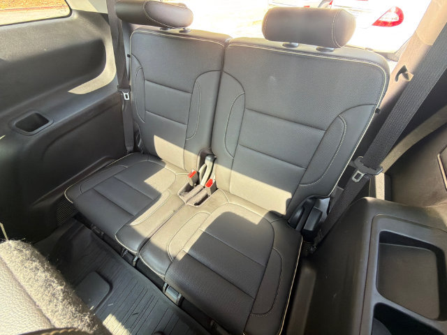 Used 2020 GMC Acadia Denali w/ Technology Package FWD image 23