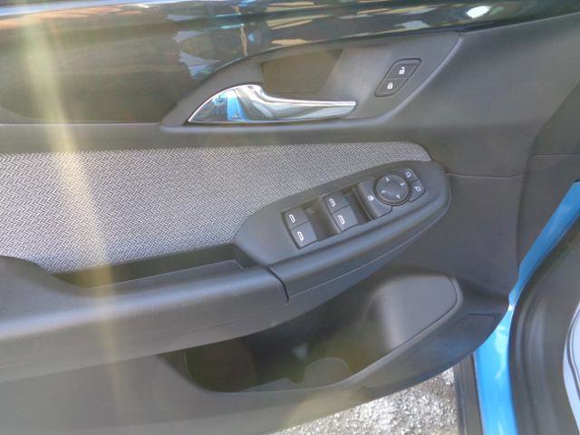 Used 2025 Chevrolet TrailBlazer LS w/ LS Convenience Package AWD/4WD image 21