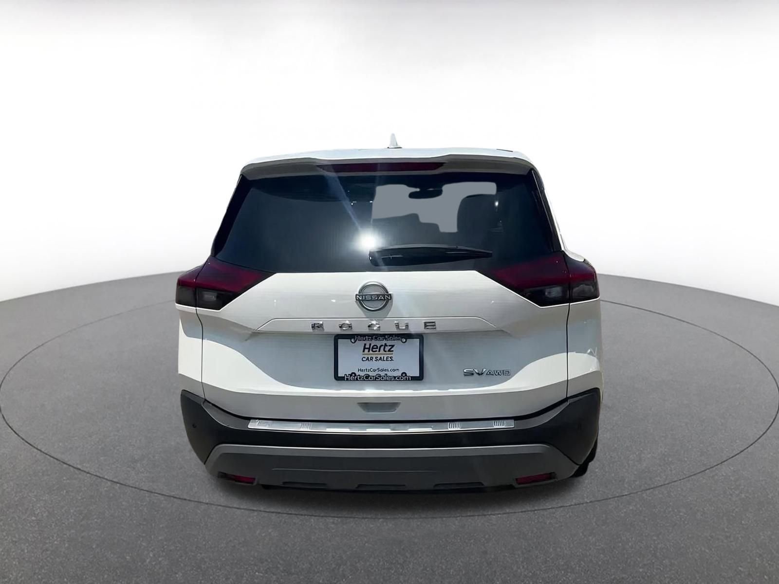 Used 2023 Nissan Rogue SV image 12