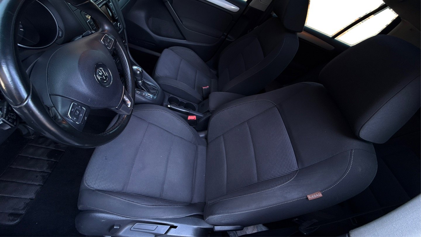 Used 2012 Volkswagen Golf TDI image 10