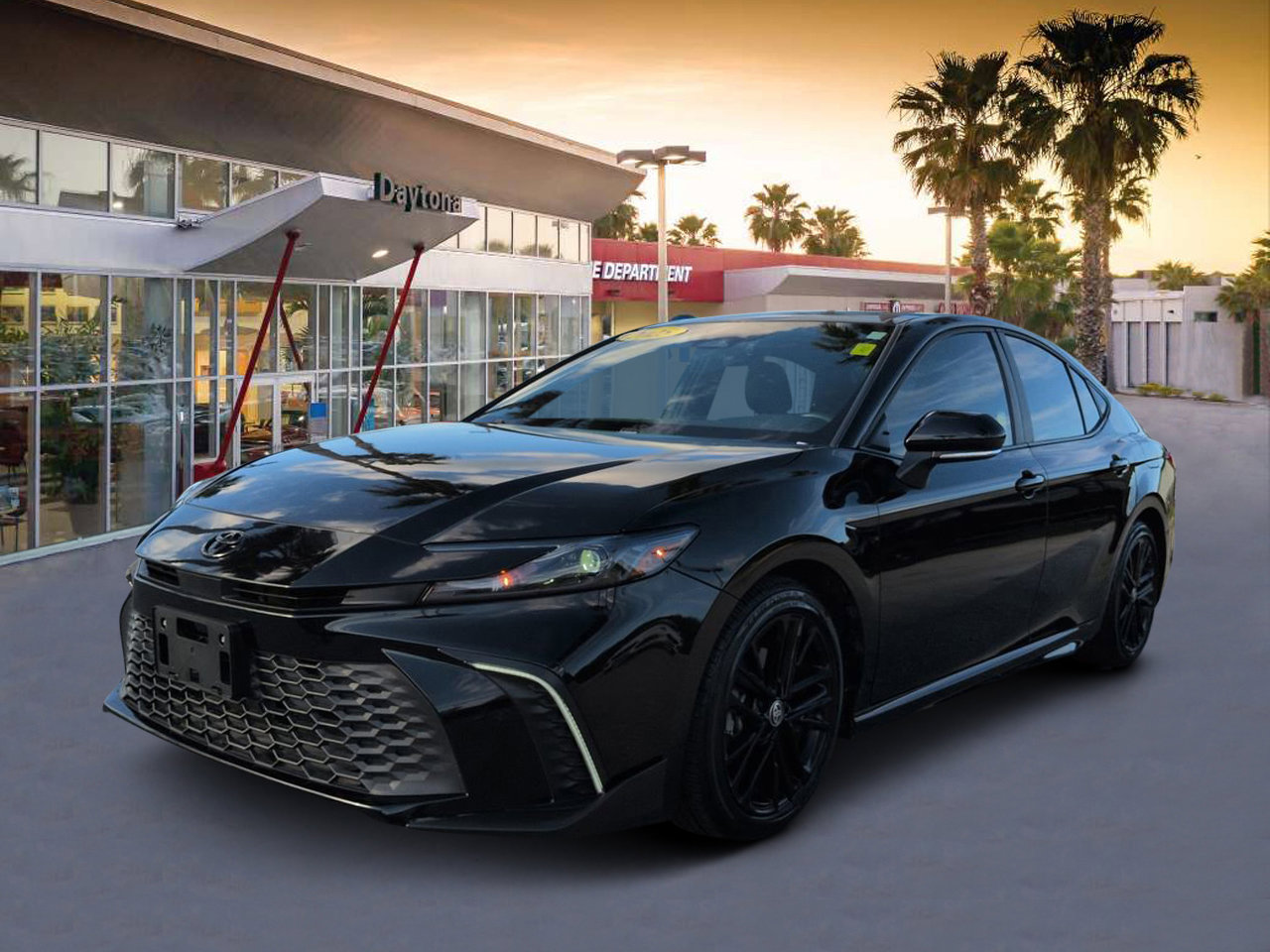 Used 2025 Toyota Camry SE FWD image 7