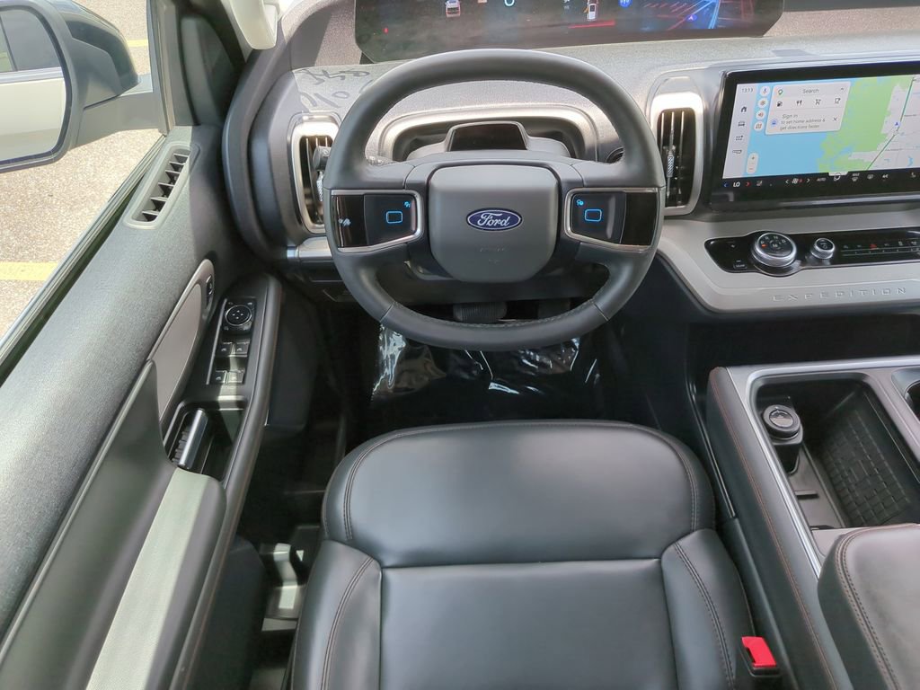 Used 2025 Ford Expedition Max Active RWD image 18