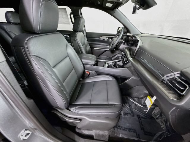 New 2027 Chevrolet Traverse LT w/ Sun and Wheel Package FWD image 31