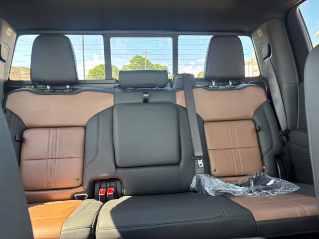 New 2026 Chevrolet Silverado 1500 High Country w/ Technology Package AWD/4WD image 15