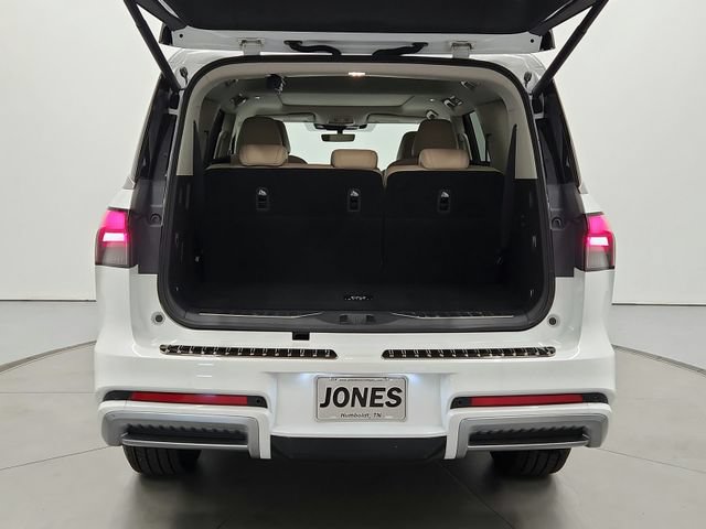 Used 2026 INFINITI QX80 Pure w/ Cargo Package RWD image 24