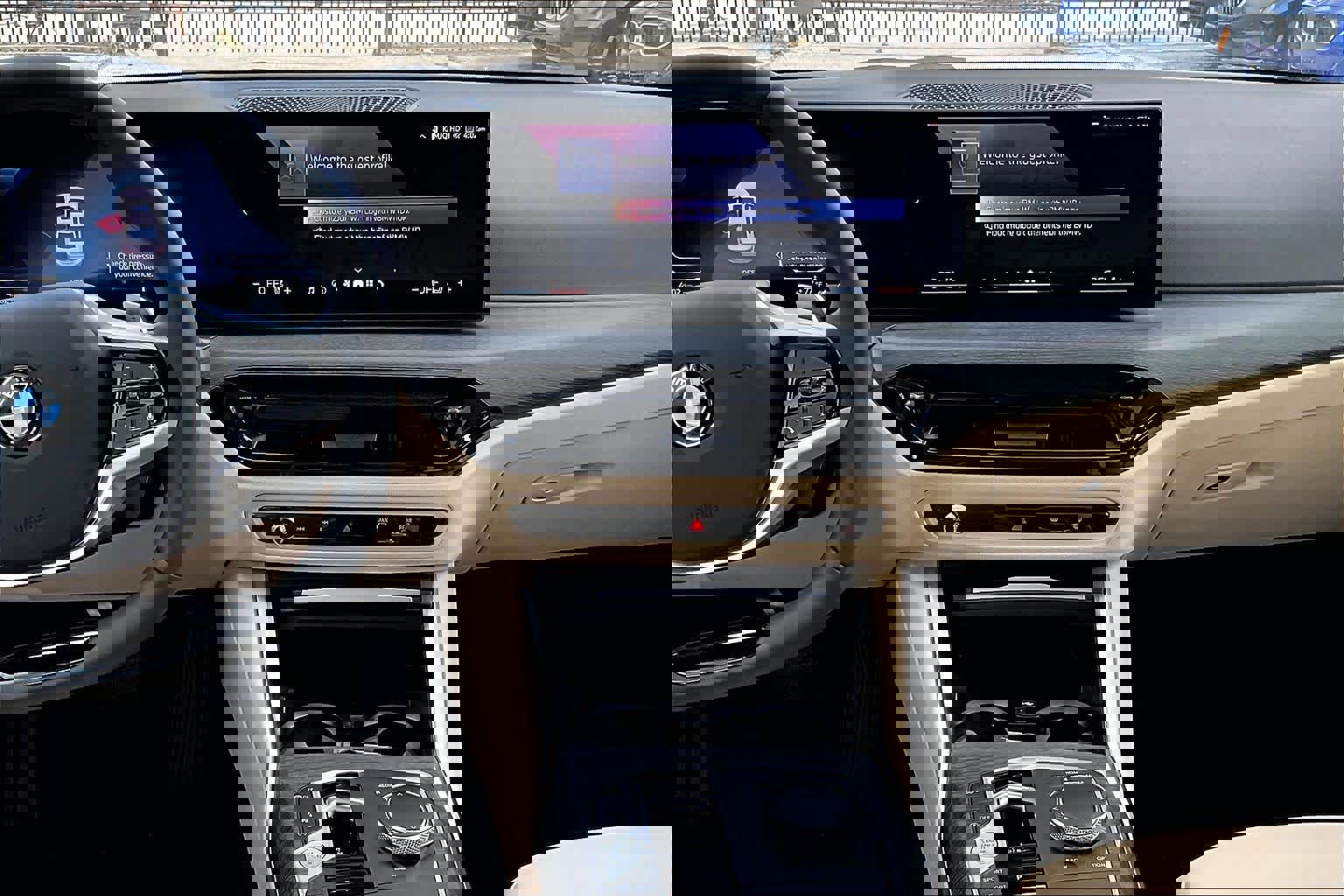 Used 2025 BMW 330i Sedan w/ Convenience Package image 5