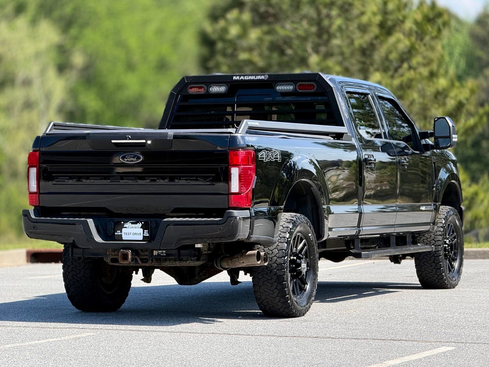 Used 2022 Ford F350 Lariat w/ Black Appearance Package AWD/4WD image 11