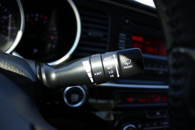 Used 2015 Kia Optima EX image 16