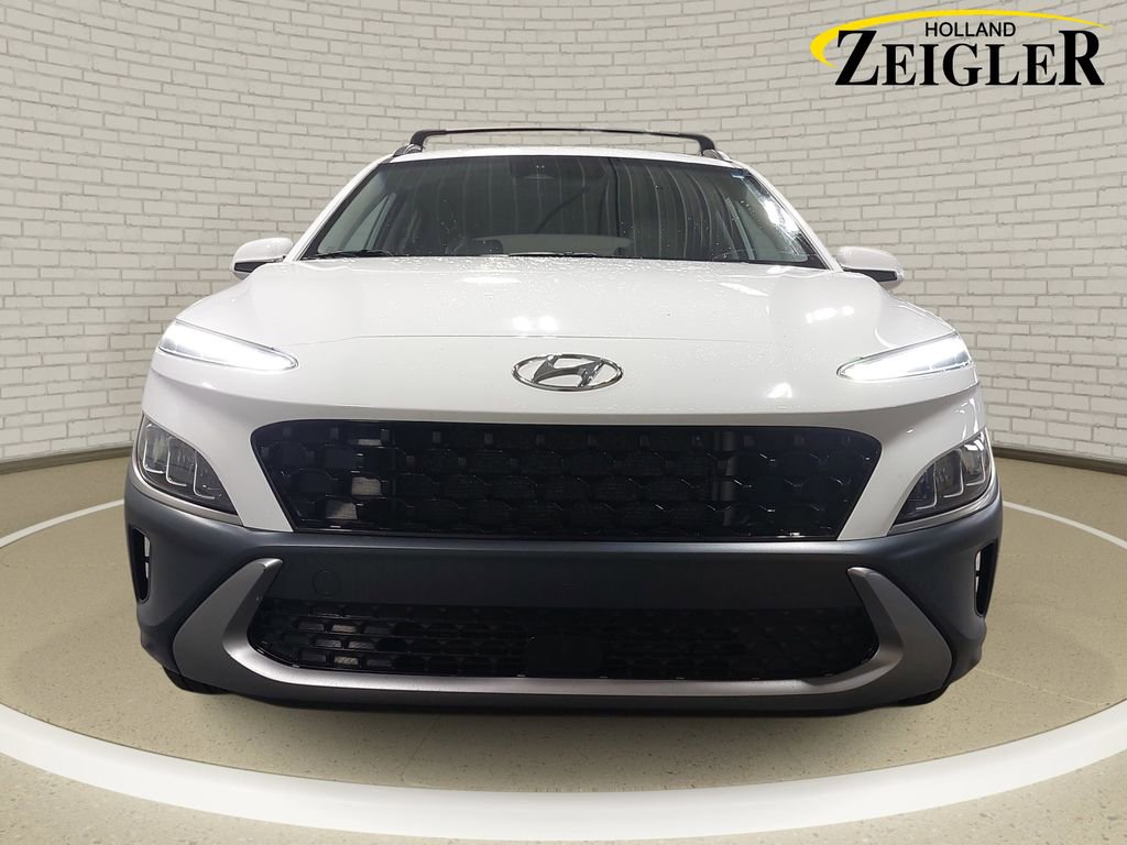 Used 2022 Hyundai Kona Limited AWD/4WD image 2