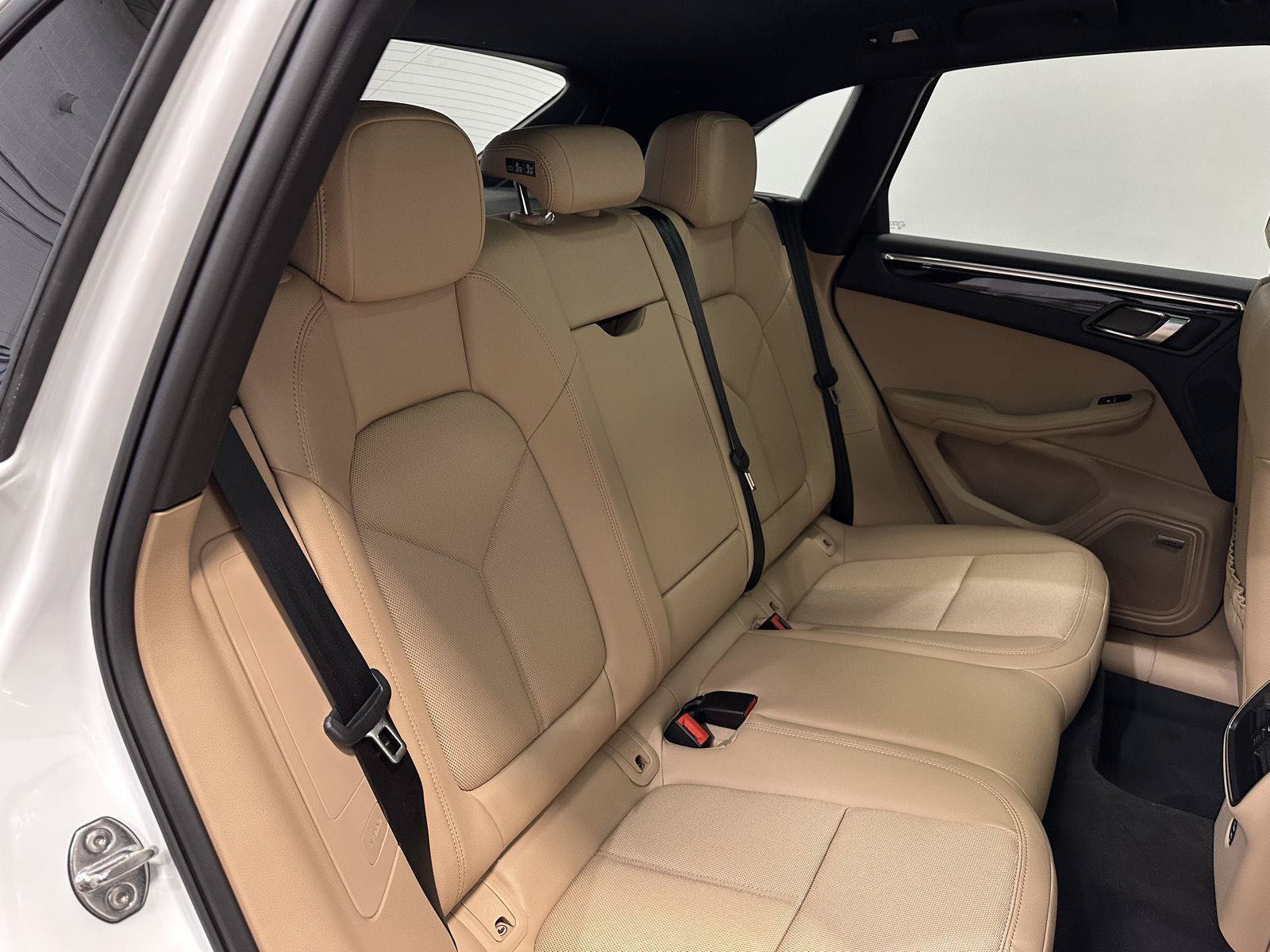 New 2026 Porsche Macan AWD/4WD image 40