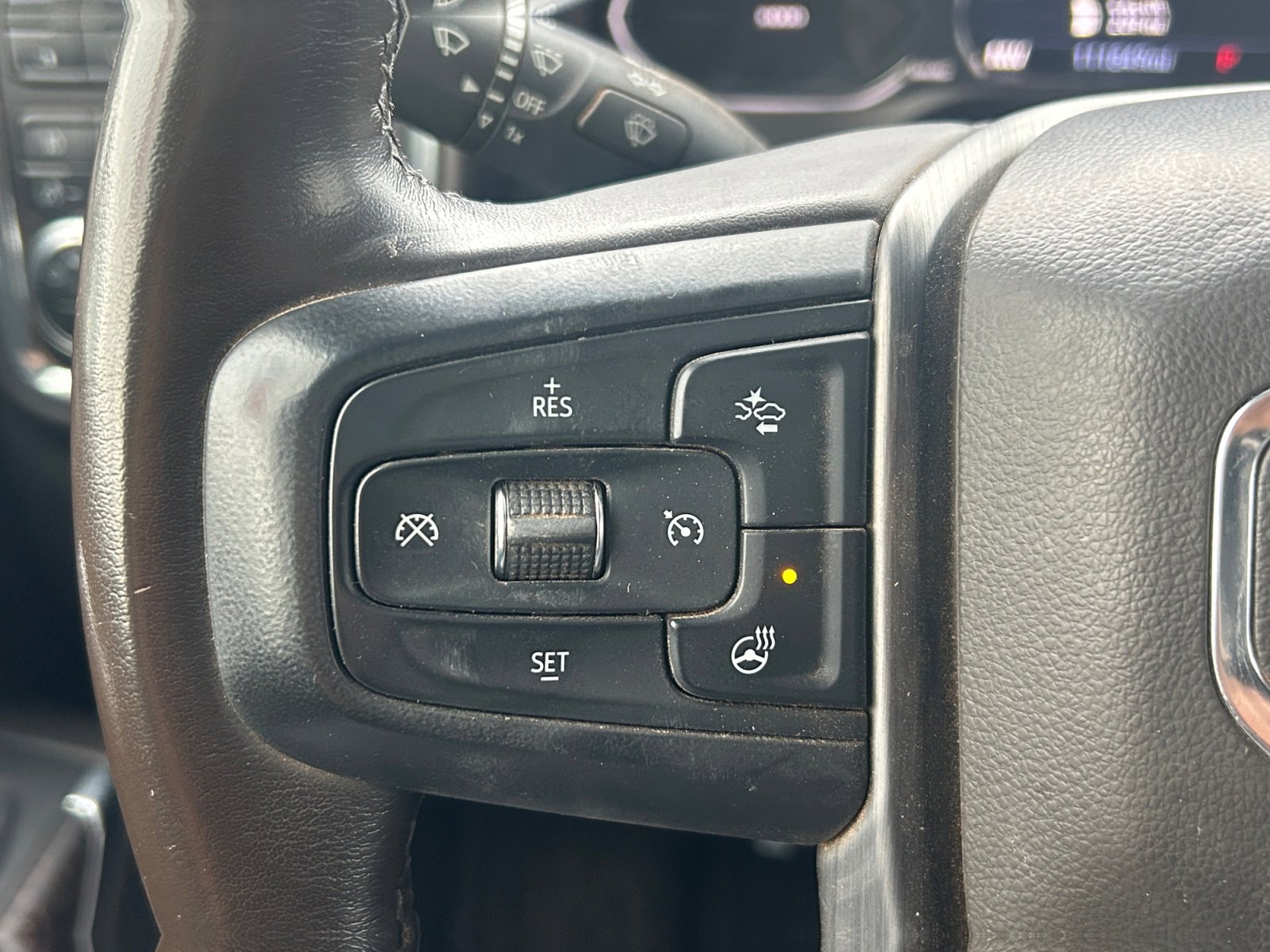 Used 2021 GMC Sierra 3500 Denali w/ Technology Package image 25