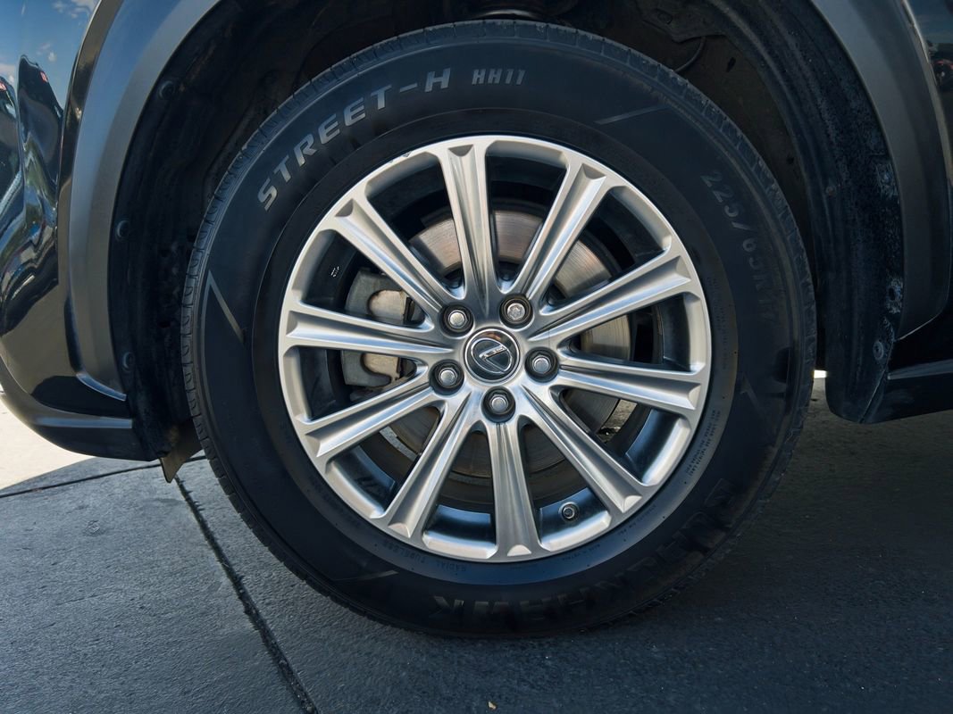 Used 2019 Lexus NX 300h AWD image 29