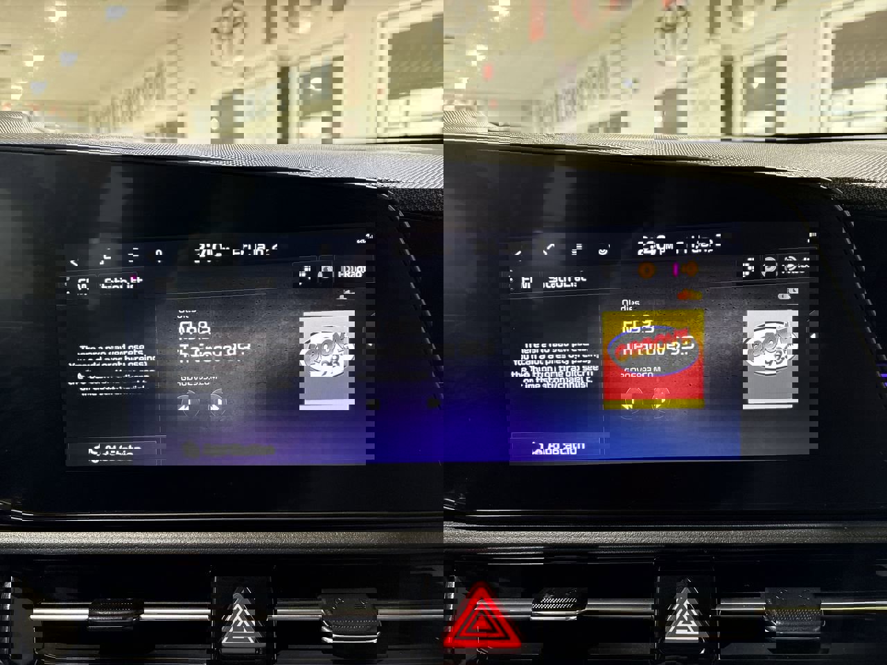 Used 2023 Kia Niro EX image 17