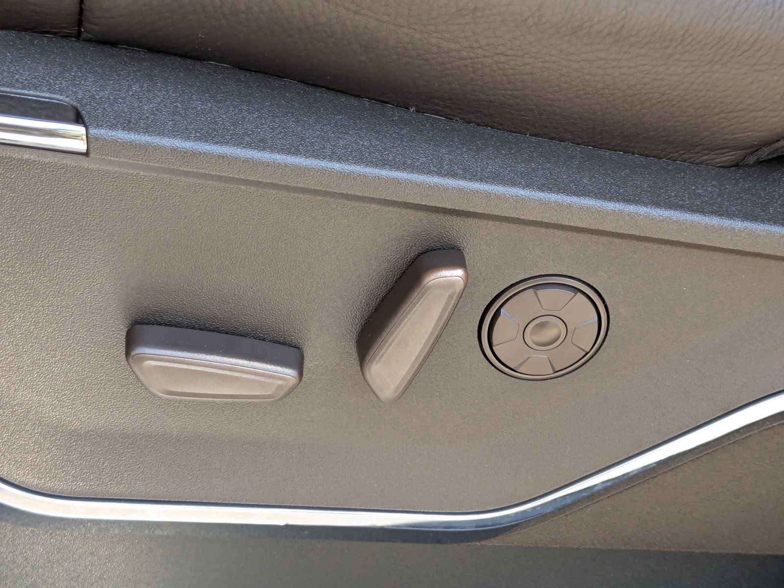 New 2025 Ford F350 King Ranch w/ Chrome Package image 21