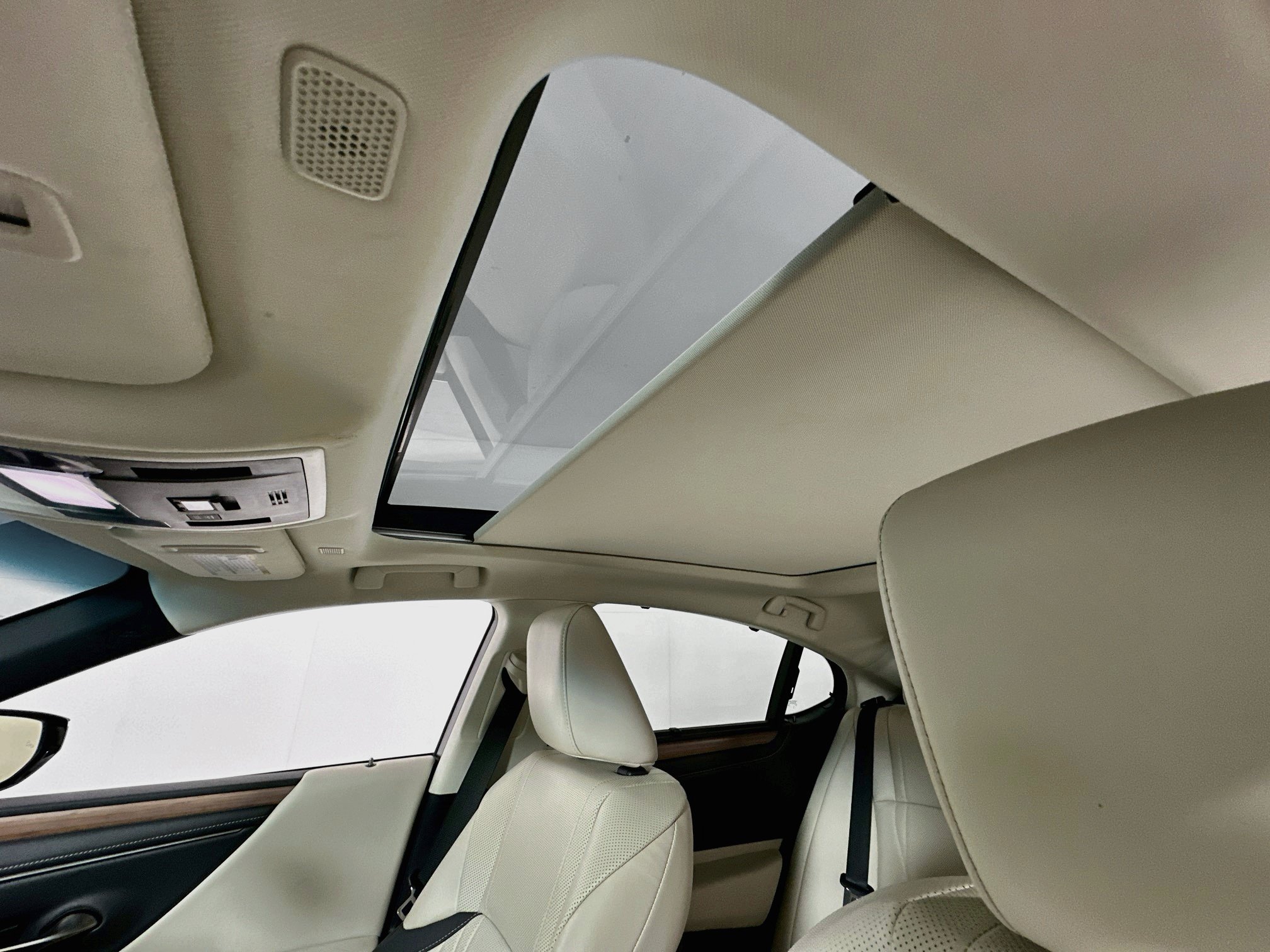 Used 2023 Lexus ES 350 Ultra Luxury w/ Accessory Package (Z1) FWD image 22