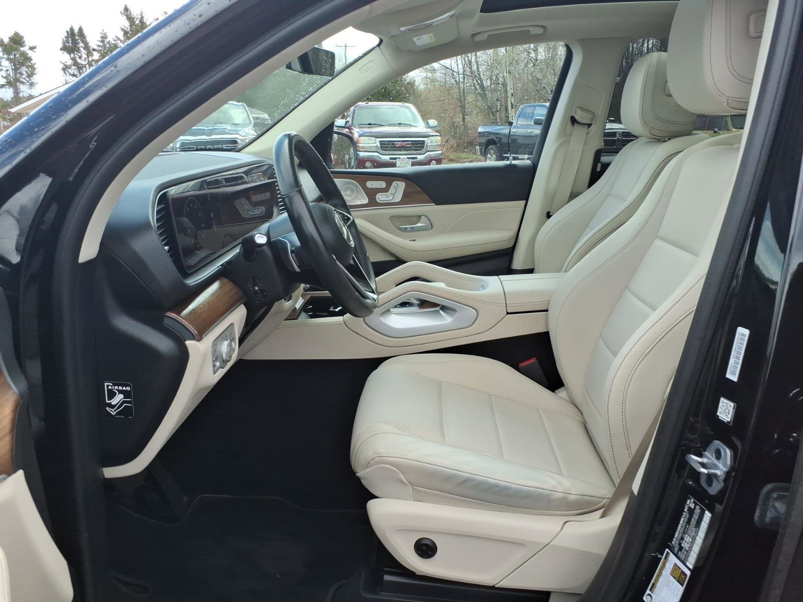 Used 2024 Mercedes-Benz GLE 350 4MATIC image 10