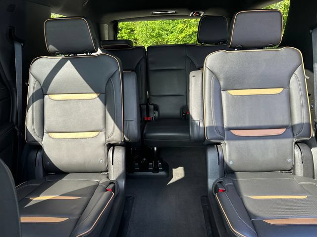 Certified 2024 GMC Yukon AT4 w/ AT4 Premium Package AWD/4WD image 40
