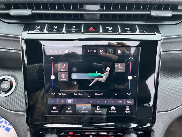 Used 2024 Jeep Grand Cherokee Altitude AWD/4WD image 33