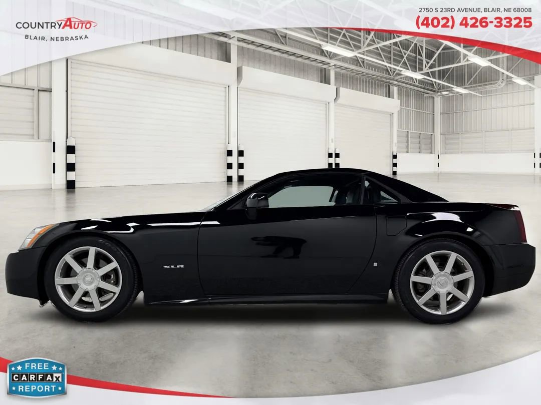 Used 2007 Cadillac XLR image 2
