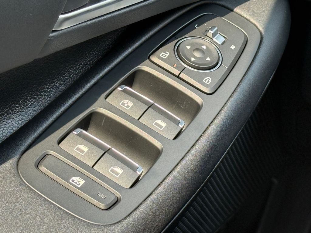 New 2026 Hyundai Sonata Blue FWD image 16