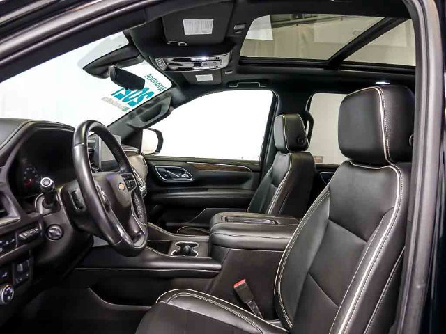 Used 2021 Chevrolet Tahoe Premier w/ Premium Package AWD/4WD image 13