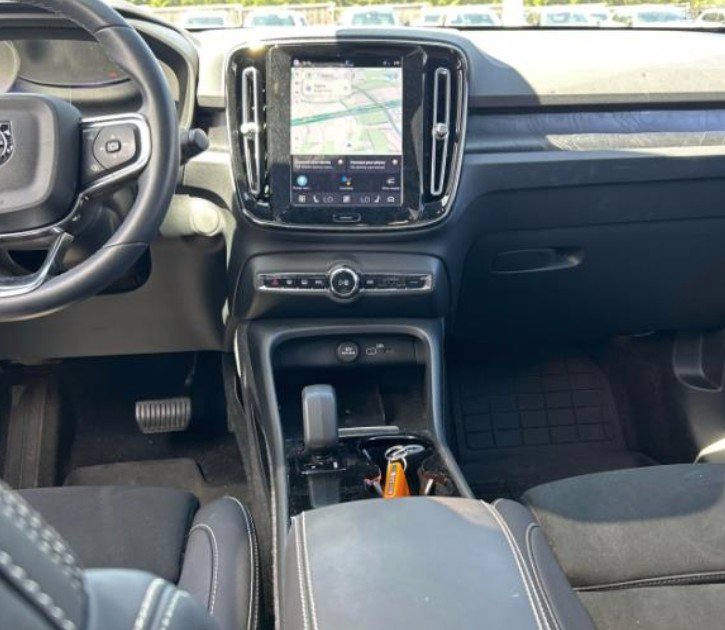 Used 2023 Volvo C40 P8 Recharge Plus w/ Protection Package Premier AWD/4WD image 4