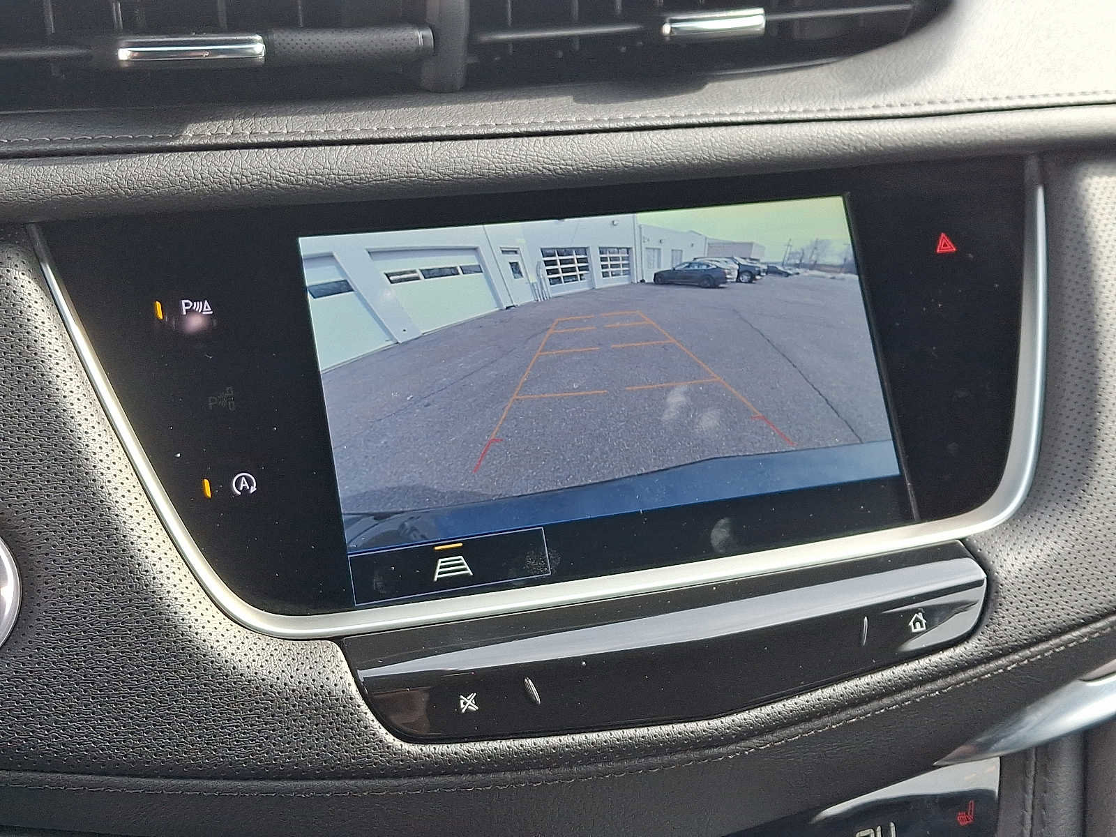 Used 2025 Cadillac XT5 Luxury image 18