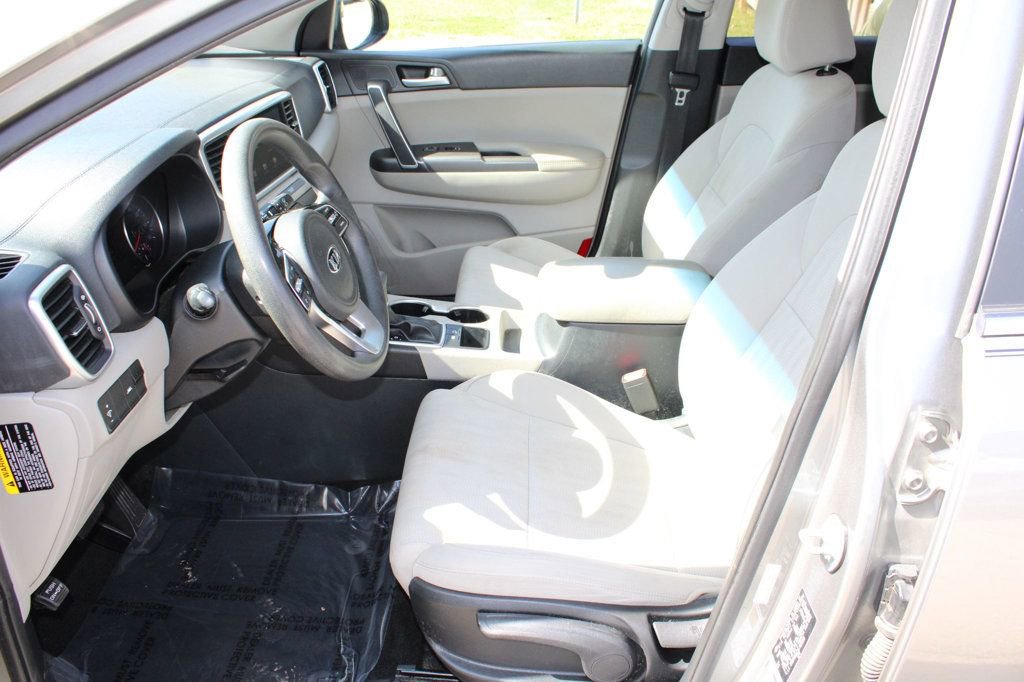 Used 2020 Kia Sportage LX FWD image 13