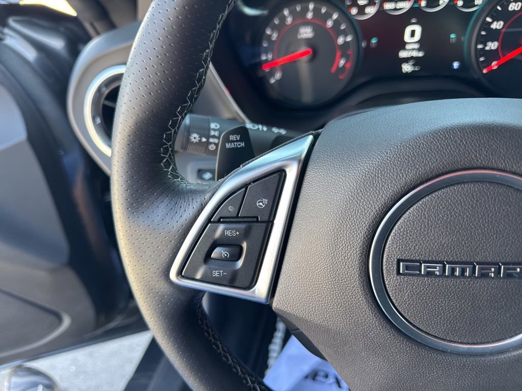 Used 2018 Chevrolet Camaro SS w/ LPO RS/SS Interior Package image 19