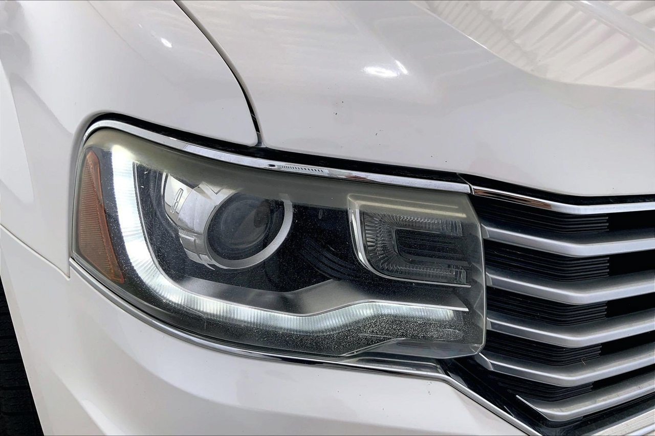 Used 2015 Lincoln Navigator L 2WD image 12