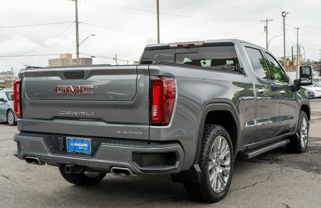 Used 2022 GMC Sierra 1500 Denali w/ Denali Reserve Package AWD/4WD image 6