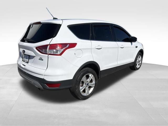 Used 2016 Ford Escape SE w/ SE Cold Weather Package AWD/4WD image 12