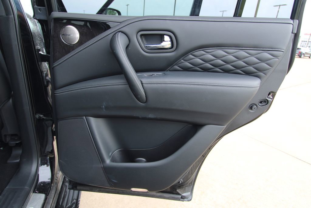 Used 2024 INFINITI QX80 Sensory AWD/4WD image 46
