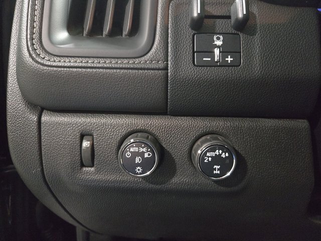 Used 2018 GMC Canyon SLE image 28