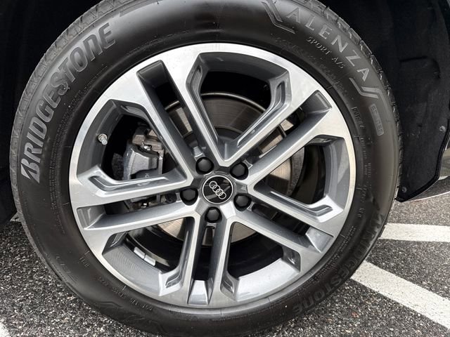Certified 2025 Audi Q5 Premium w/ Convenience Package image 7