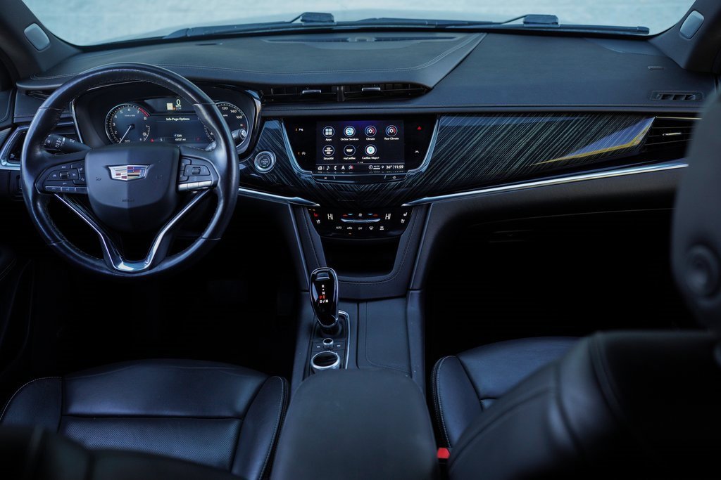 Used 2023 Cadillac XT6 Premium Luxury image 19