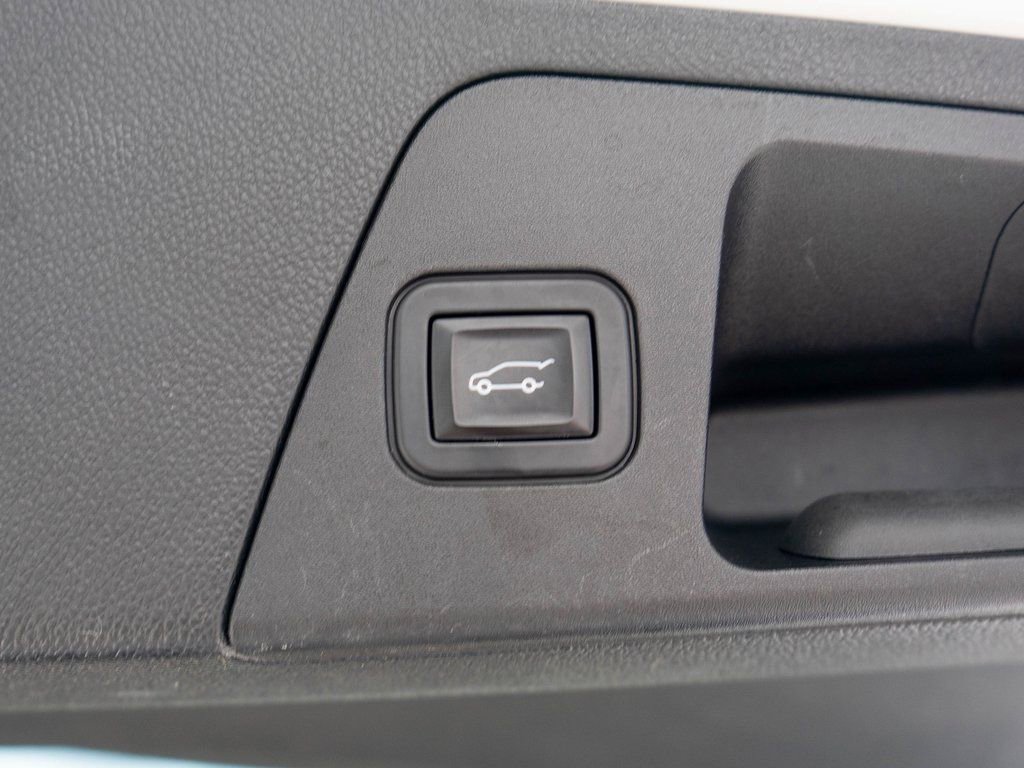 Used 2019 Buick Envision Essence w/ LPO, Active Package image 36