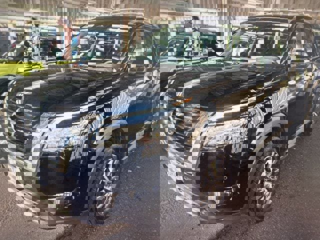 Certified 2025 Nissan Pathfinder SL image 3